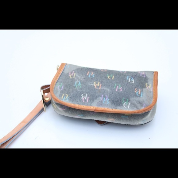 Dooney & Bourke logo wrislet - Picture 7 of 8